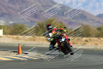 media/Jan-09-2022-SoCal Trackdays (Sun) [[2b1fec8404]]/Turn 14 (10am)/